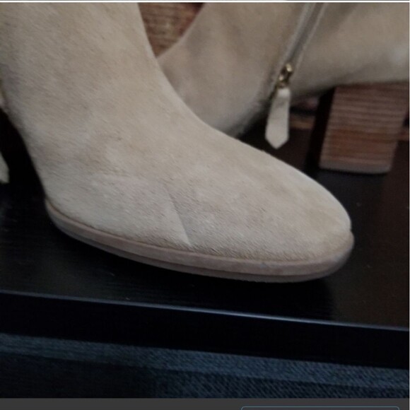 Tory Burch Sofia Suede Sand Ankle boots - Picture 12 of 12